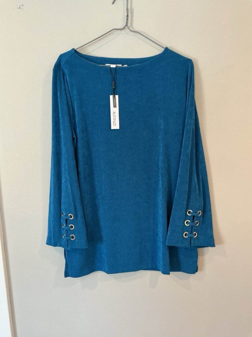 NEW Travelers By Chico's Women's Top Size 1 (Med) Grommet Sleeve Blue